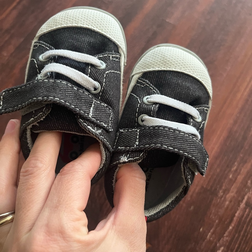 See Kai Run My First Walker Sneakers Size 4